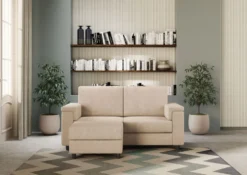 Divano 168x85cm design a due posti con bracciolo squadrato e pouf stoffa idrorepellente beige DI5