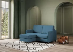 Divano 158x85cm design a due posti per salotto con pouf versatile blu avio DI27