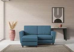 Divano 152x85cm design a due posti piccolo con pouf e stoffa idrorepellente blu avio DI37