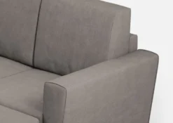 Divano 212x85cm design a tre posti con piedini in legno e pouf idrorepellente grigio DI39
