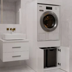 Mobile lavatrice 64,5x162,5 cm con cassetto e ante in bianco MLT4
