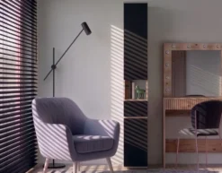 Mobiletto a colonna per bagno 30x202,5 cm in rovere e nero CBT10