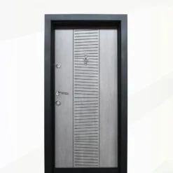 Porta blindata d’ingresso grigia PL44